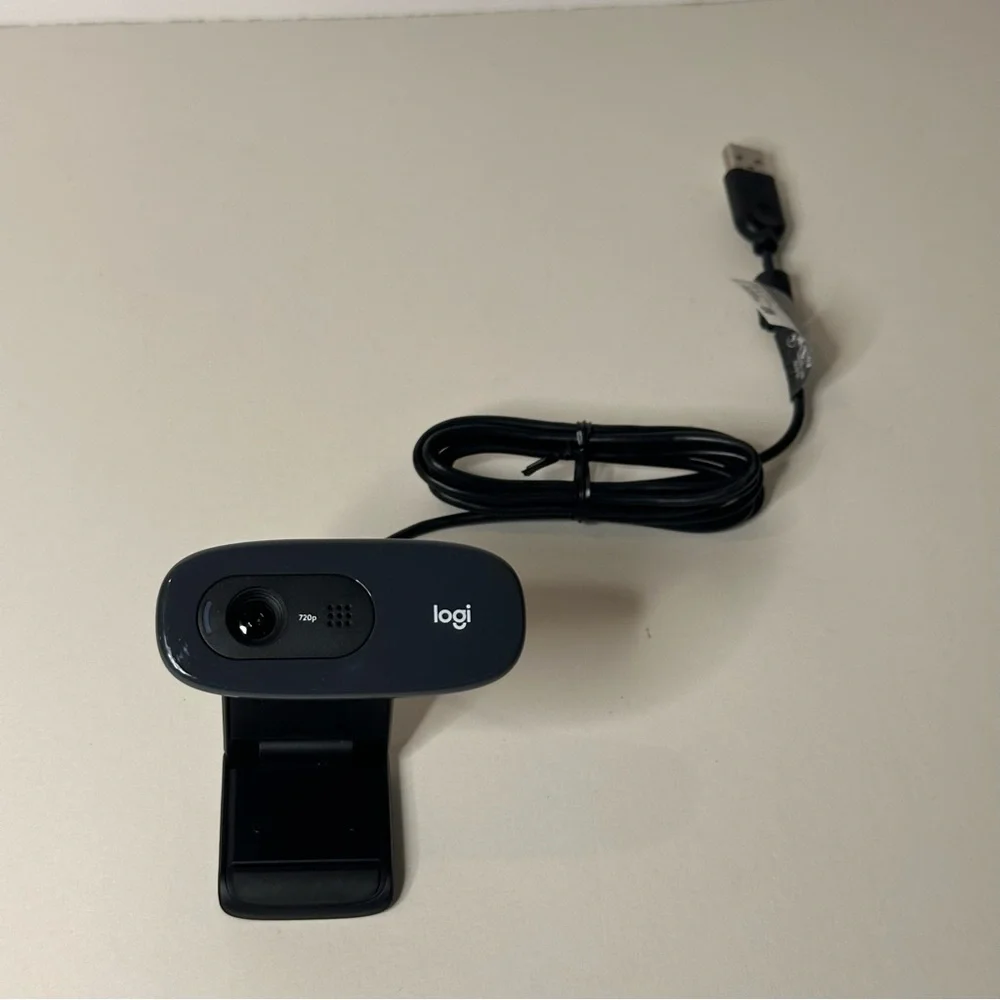 Logitech HD Webcam C270 720p V-U0018 Built In Microphone USB Camera Zoom Meeting